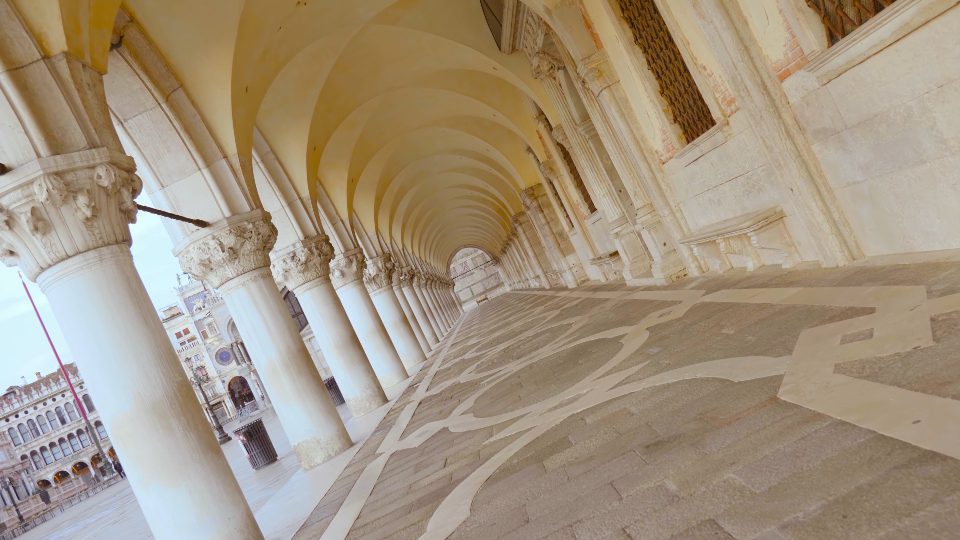 Galleria con colonne del Palazzo Ducale a Venezia