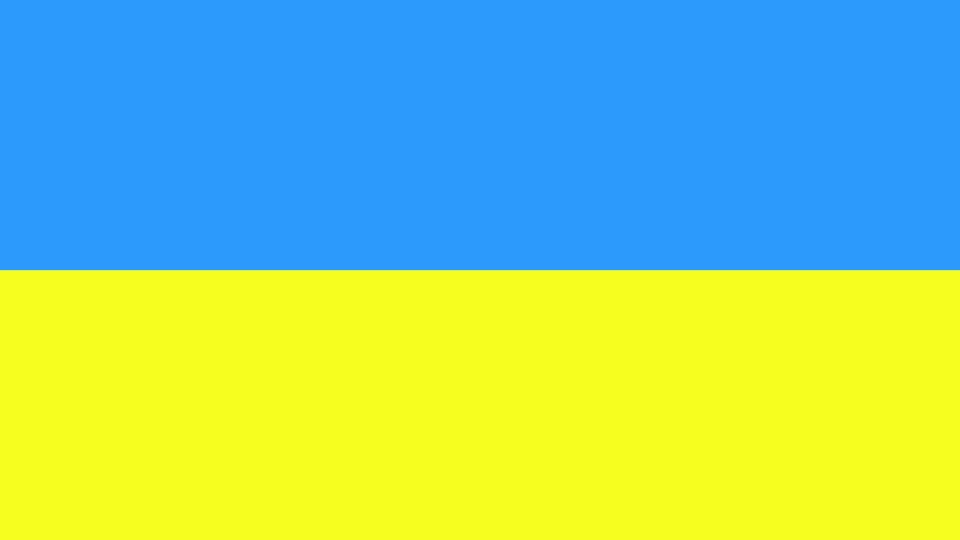 Bandiera Ucraina compare da un campo di grano
